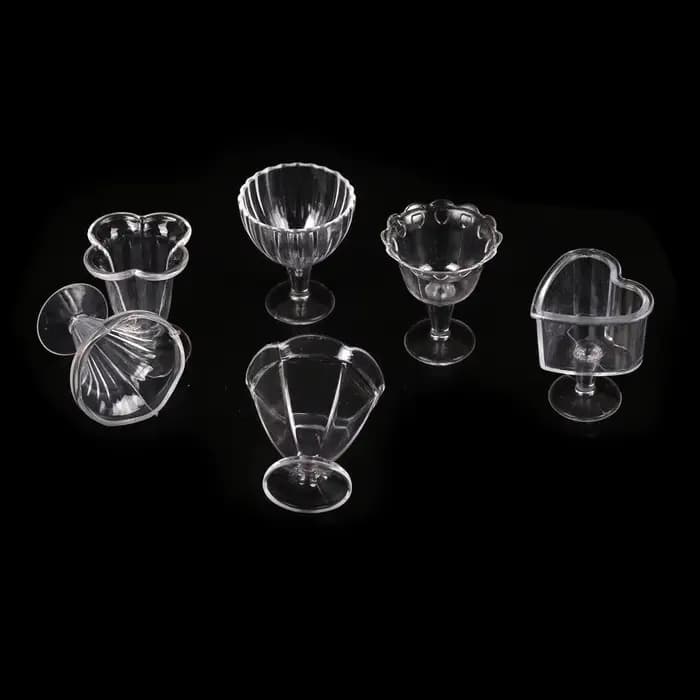 Mini coupe à vin transparente en plastique