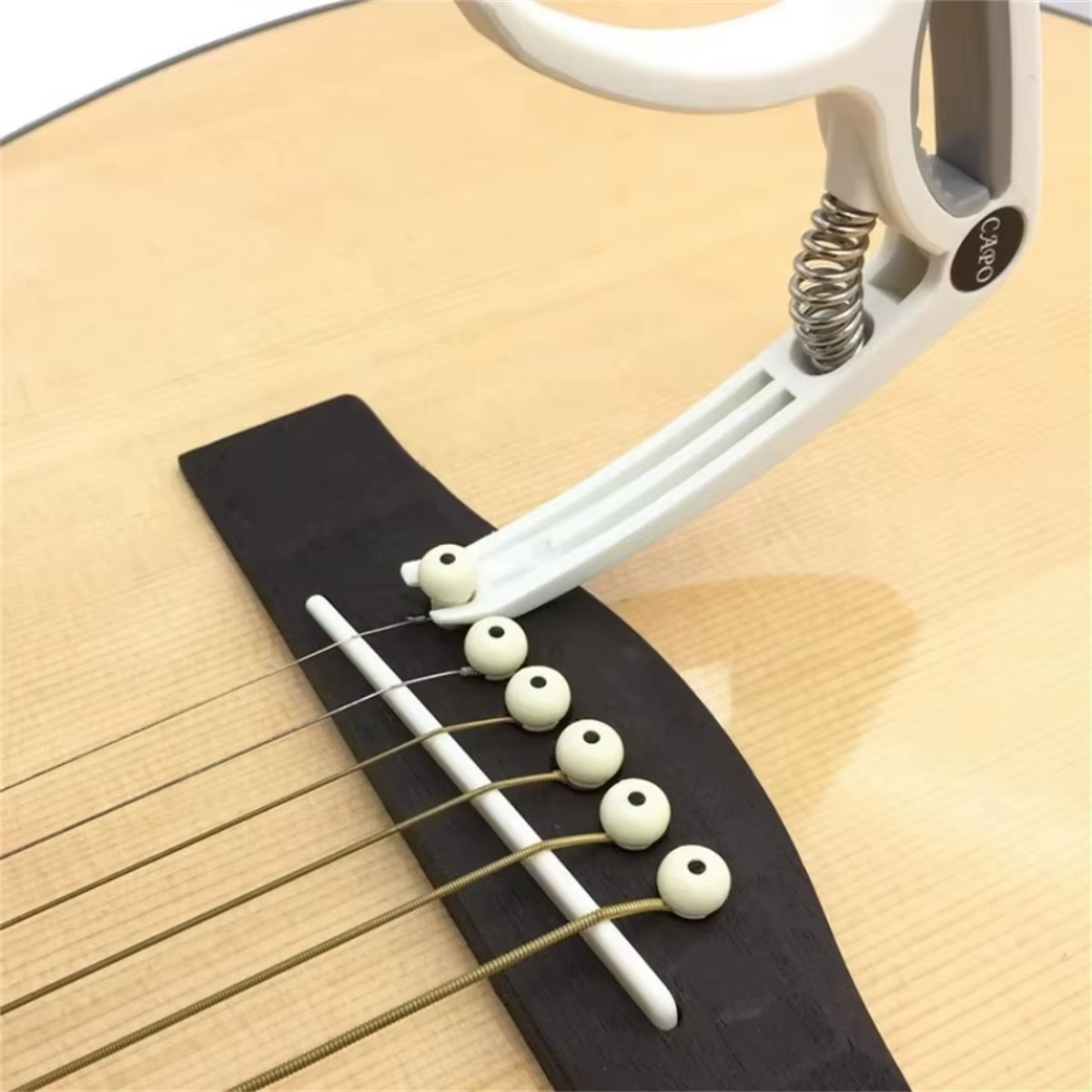 Capodastre de guitare Miwayer : guitare acoustique/classique/électrique à 6 cordes, ukulélé – accessoire d'instrument de musique essentiel