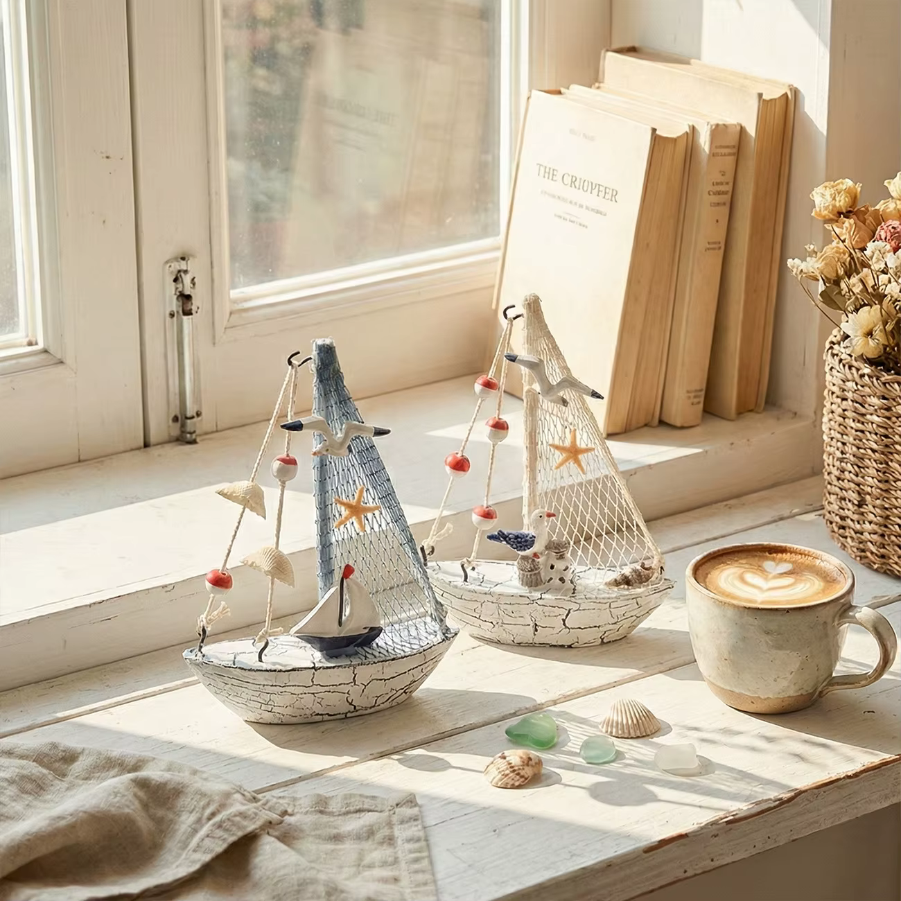 Mini bateau à voile en bois méditerranéen décoré de coquillages, décoration de chambre