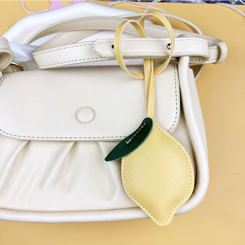 Porte-clés en cuir Citron, Pendentif créatif pour sac, Accessoire de sangle de bagage, Vente en gros en stock