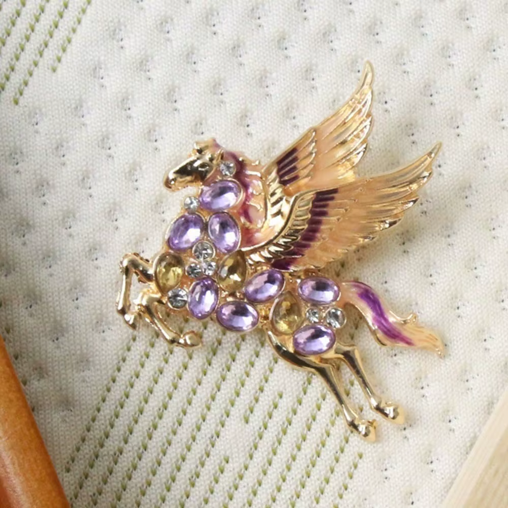 Accessoires de bijoux, broches à motif d'animal cheval ailé pour hommes et femmes, accessoires de bijoux, cadeaux de mariage, de vacances et de fête