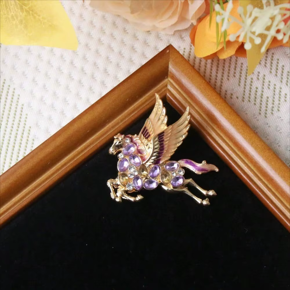 Accessoires de bijoux, broches à motif d'animal cheval ailé pour hommes et femmes, accessoires de bijoux, cadeaux de mariage, de vacances et de fête