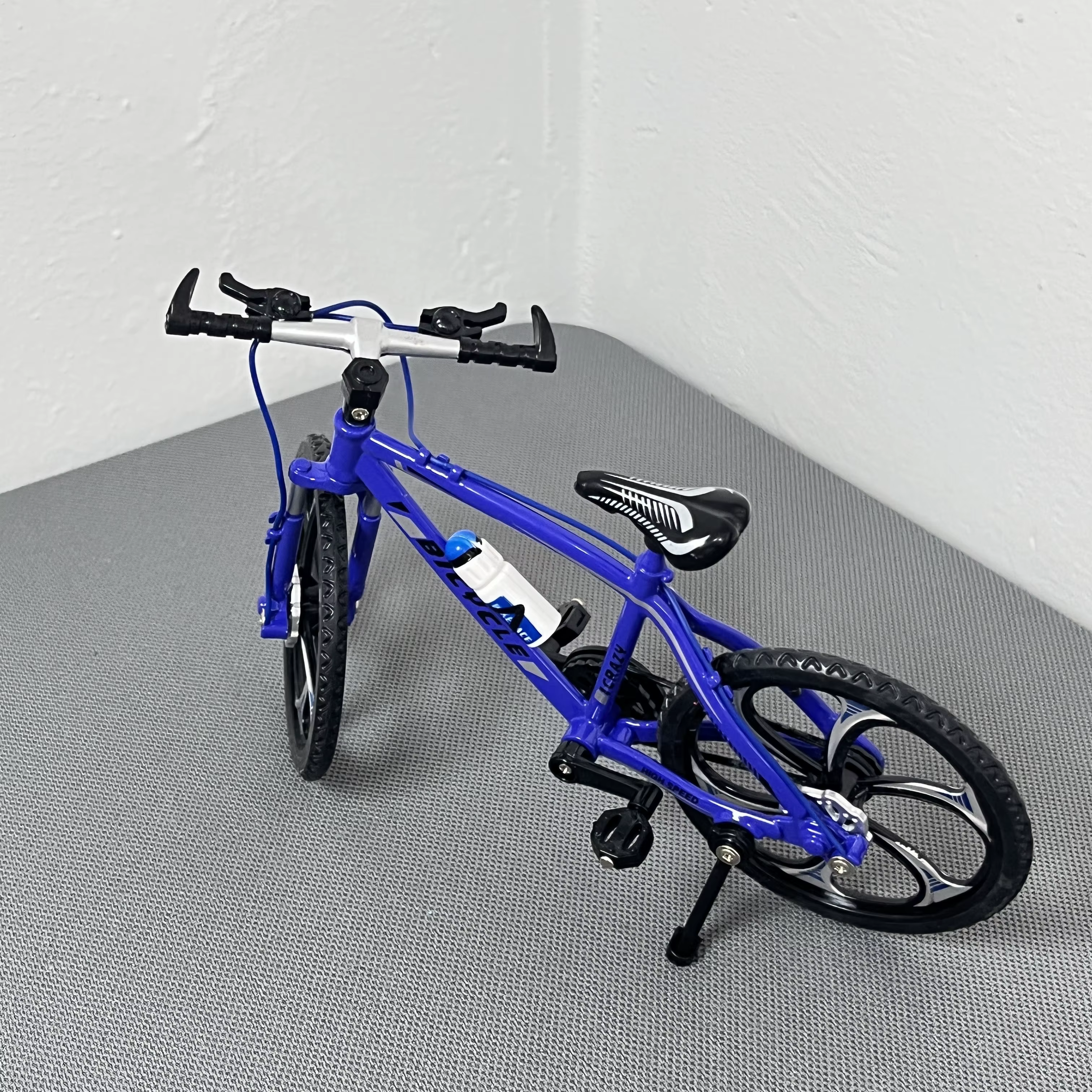 Mini modèle de vélo en alliage 1:8, bleu, en métal moulé sous pression, décoration, mini vélo BMX de montagne, jouets de simulation pour garçons
