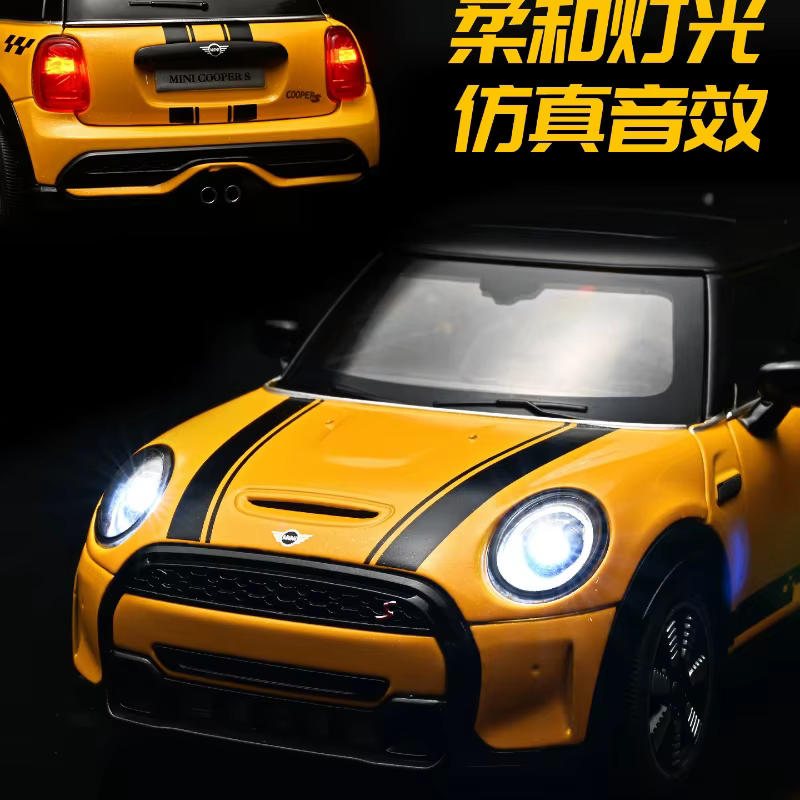 Mini Cooper S 1:18, version classique, voiture compacte britannique rétro, modèle en alliage moulé sous pression, avec fonction de recul, lumières et son