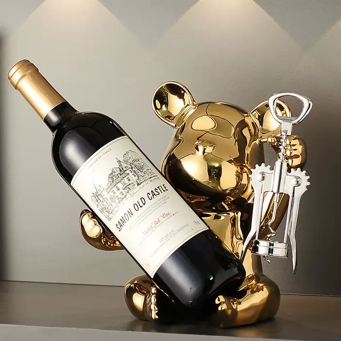 Casier à vin ours créatif avec ouvre-bouteille