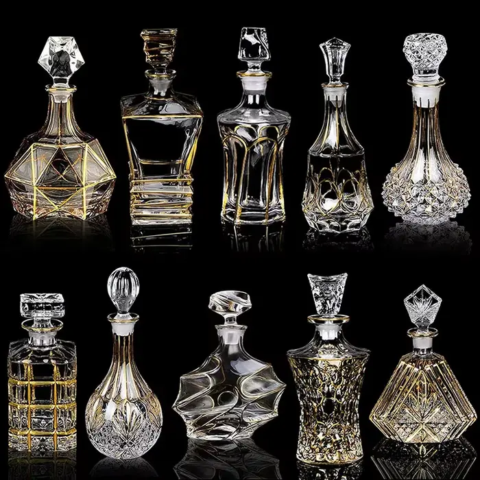 Carafe à vin rouge en verre de cristal