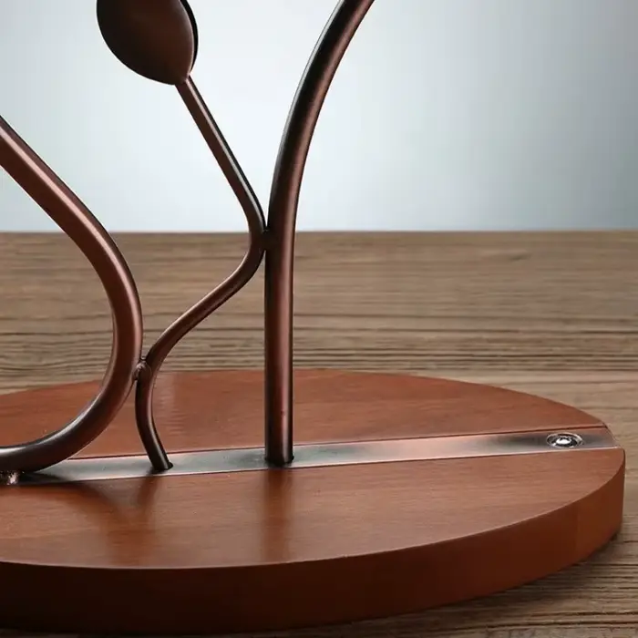 Casier à vin en bois massif avec support de carafe intégré