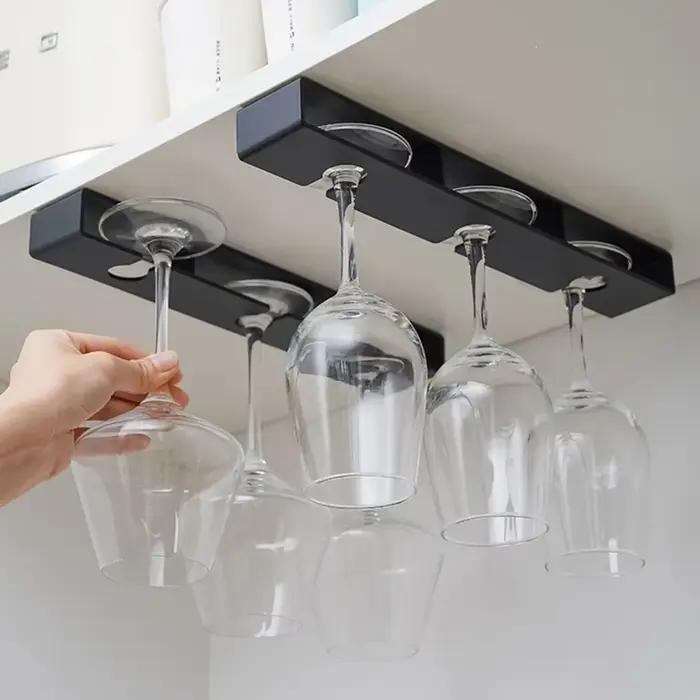 Support à verres à vin suspendu sans perçage