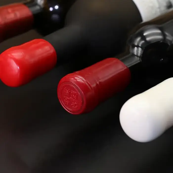 Bloc de cire d'étanchéité pour bouteille de vin rouge
