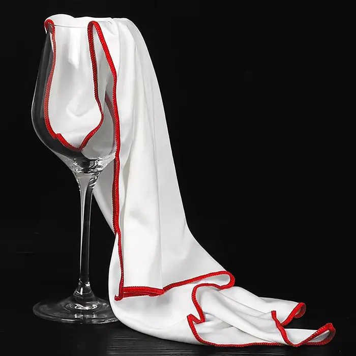 Gril spécial pour essuyer les verres à vin rouge, sans laisser de marques