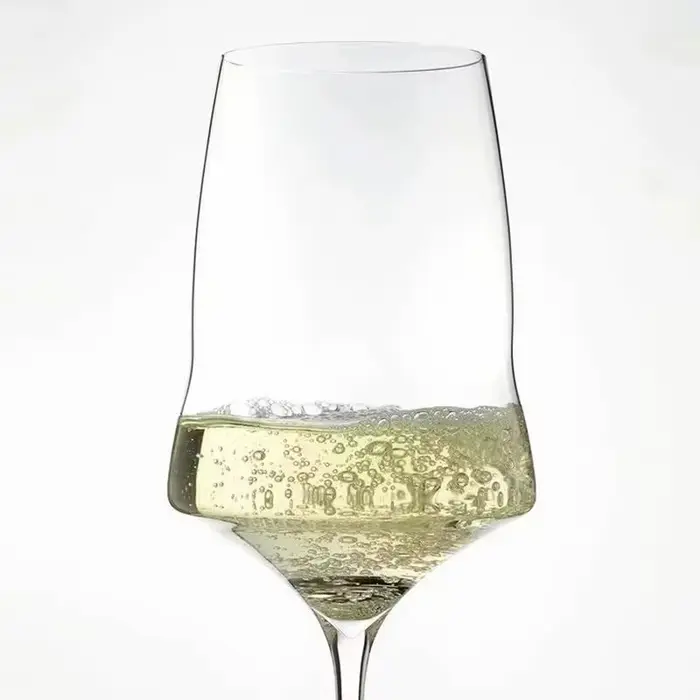 Verre à vin blanc en cristal clair extrême fin fait à la main