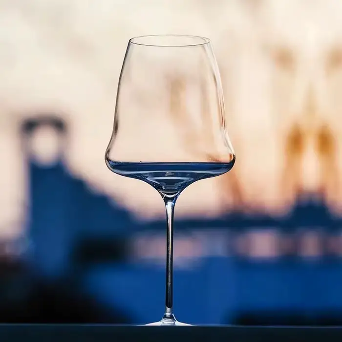 Verre à vin blanc en cristal clair extrême fin fait à la main