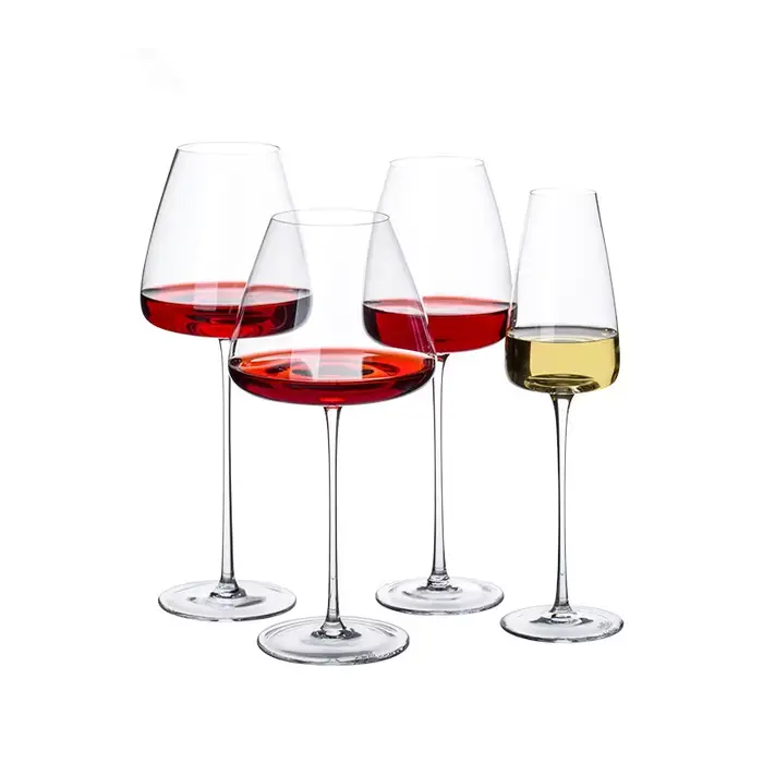 Verre à vin rouge fait à la main