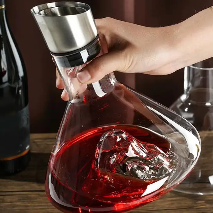 Pot à vin en forme de montagne