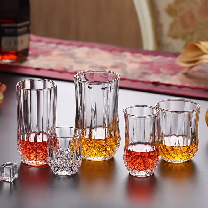 Verres à vin gobelets de sculpture de diamant
